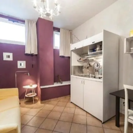 Affittacamere Noemi Livia Couette-café *